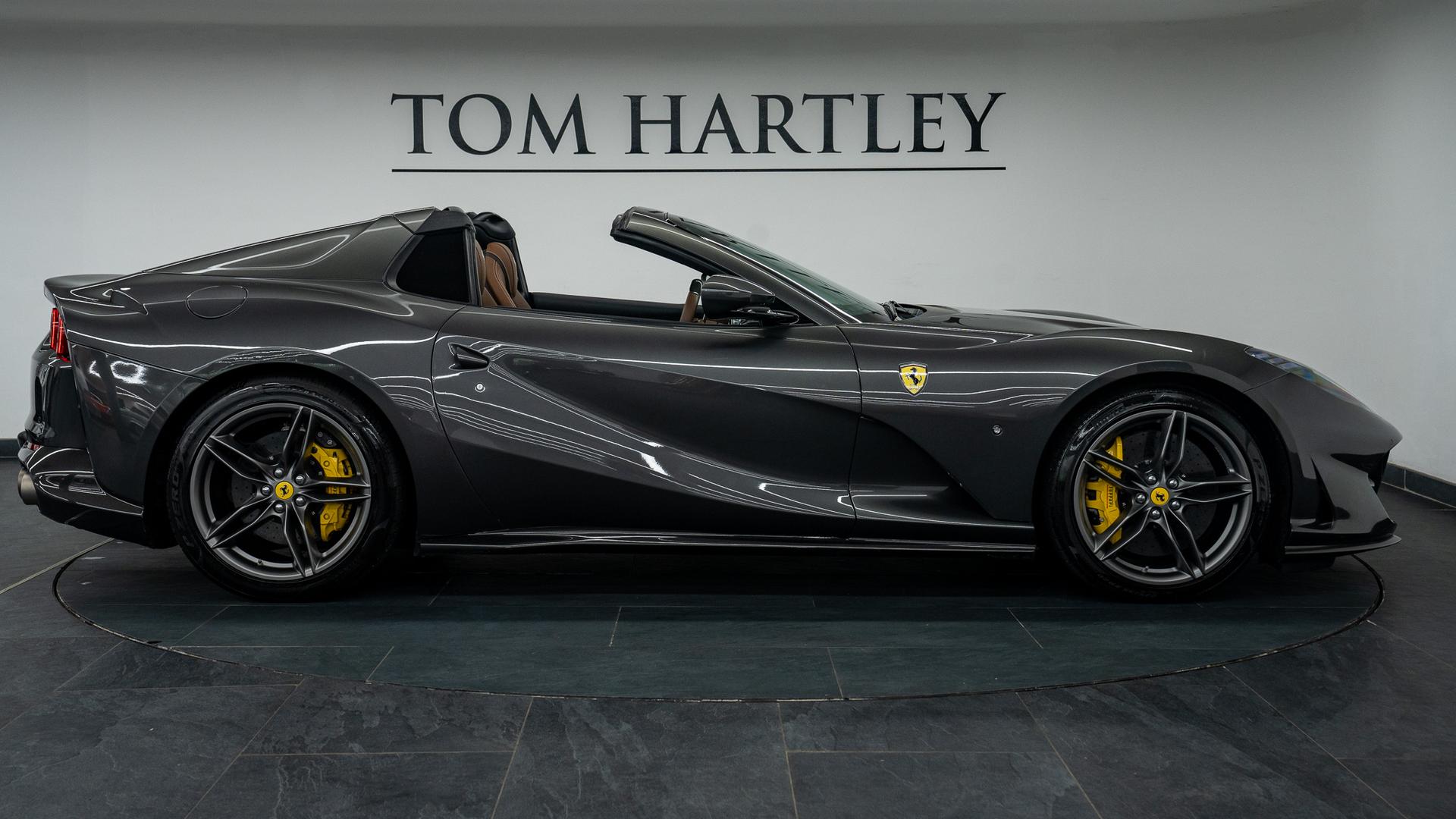 Ferrari 812 Photo 99593c71-074c-456d-ab37-f61e690472e3.jpg