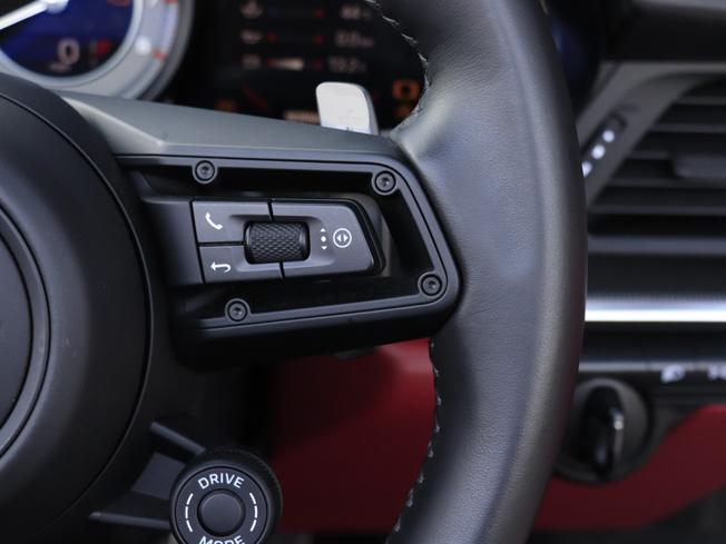 PORSCHE 911 Photo 25