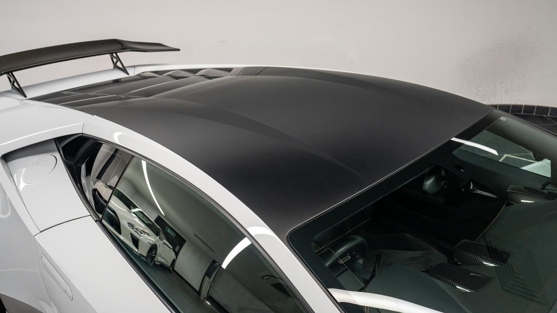 LAMBORGHINI Huracan Photo 99782345-92d7-4fd4-8faf-666cd512c768.jpg