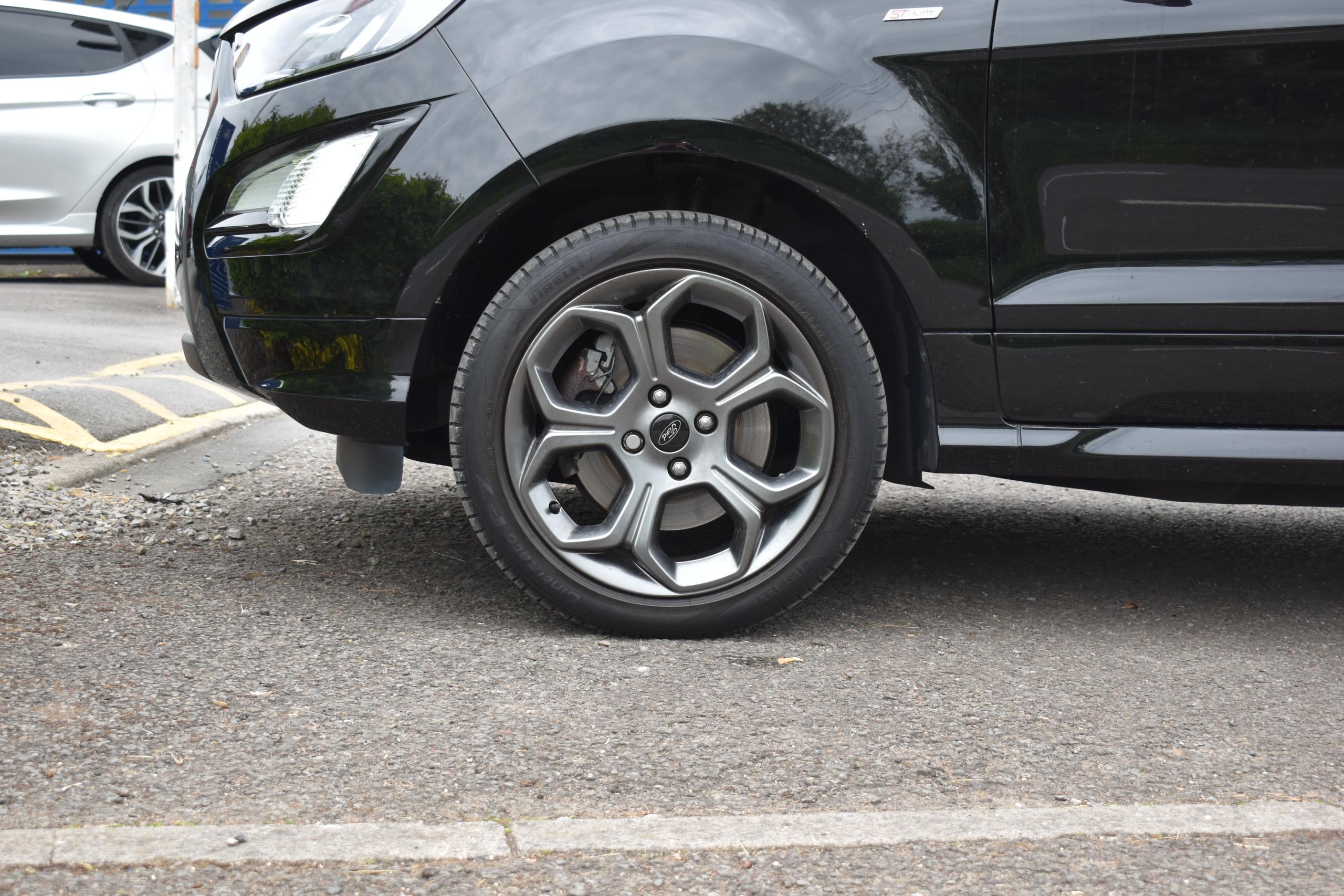 Used Ford ECOSPORT MH72JYB 19