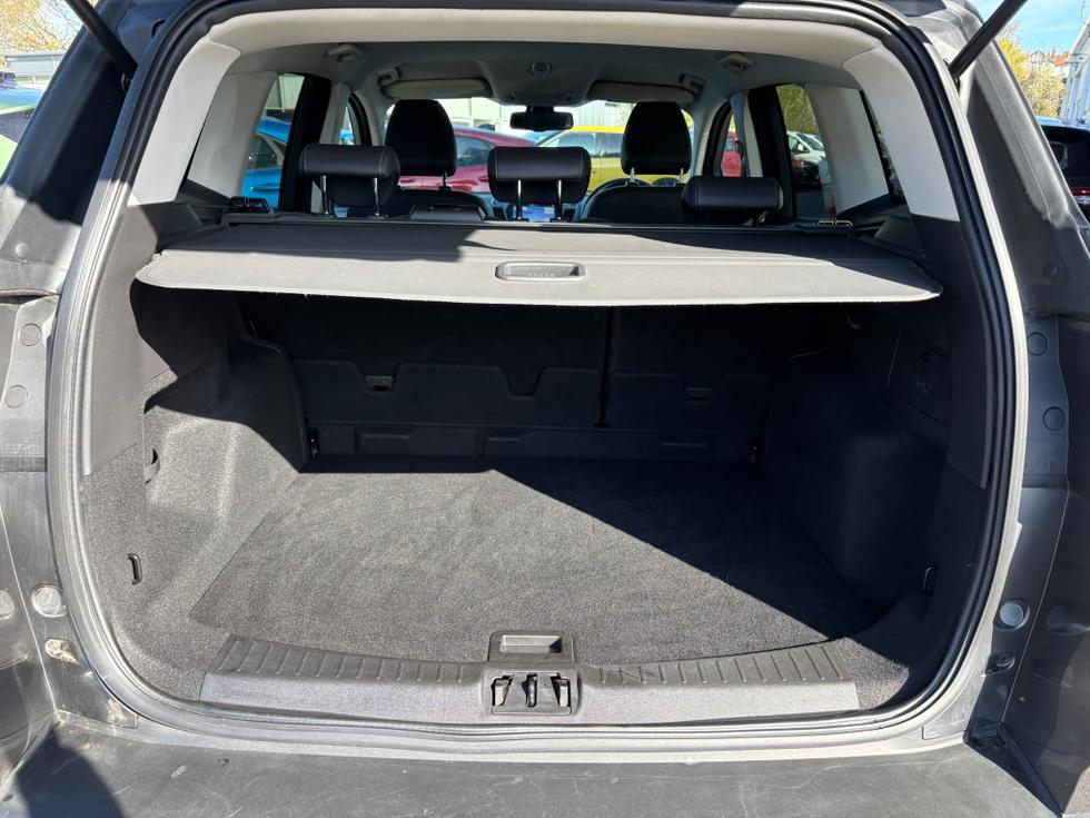 Ford Kuga Photo 99863118-5c3d-496a-8e06-2051bd84fc75.JPEG