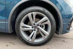 VOLKSWAGEN Tiguan Photo 5