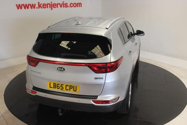 Kia Sportage 1.7 CRDi 2 SUV 5dr Diesel Manual Euro 6 (s/s) (114 bhp) Photo 6