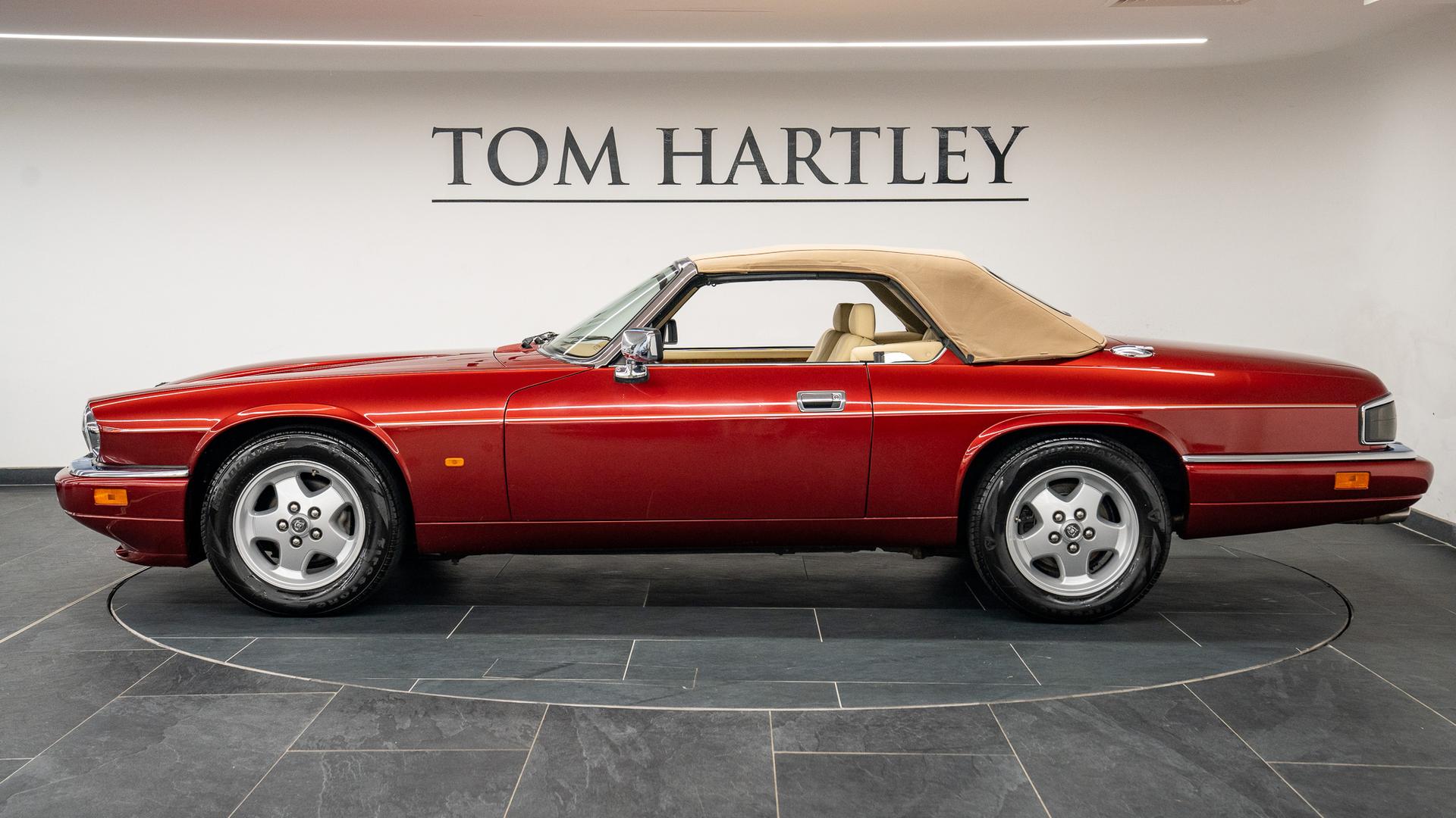 Jaguar XJ-S Photo 99aaa6d1-c9db-48e4-b6f0-a24810fcf855.jpg