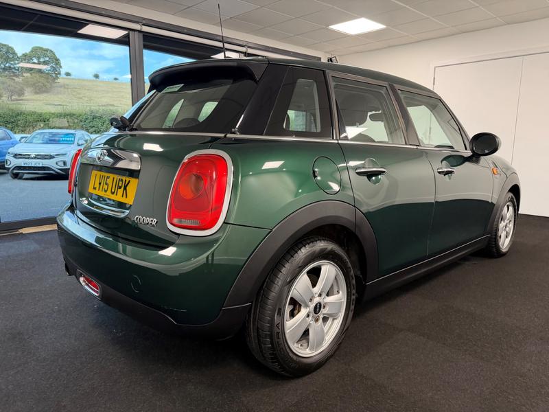 MINI Hatch Photo 99ad7c84-8346-4c11-b312-1d019ff76b7b.jpg