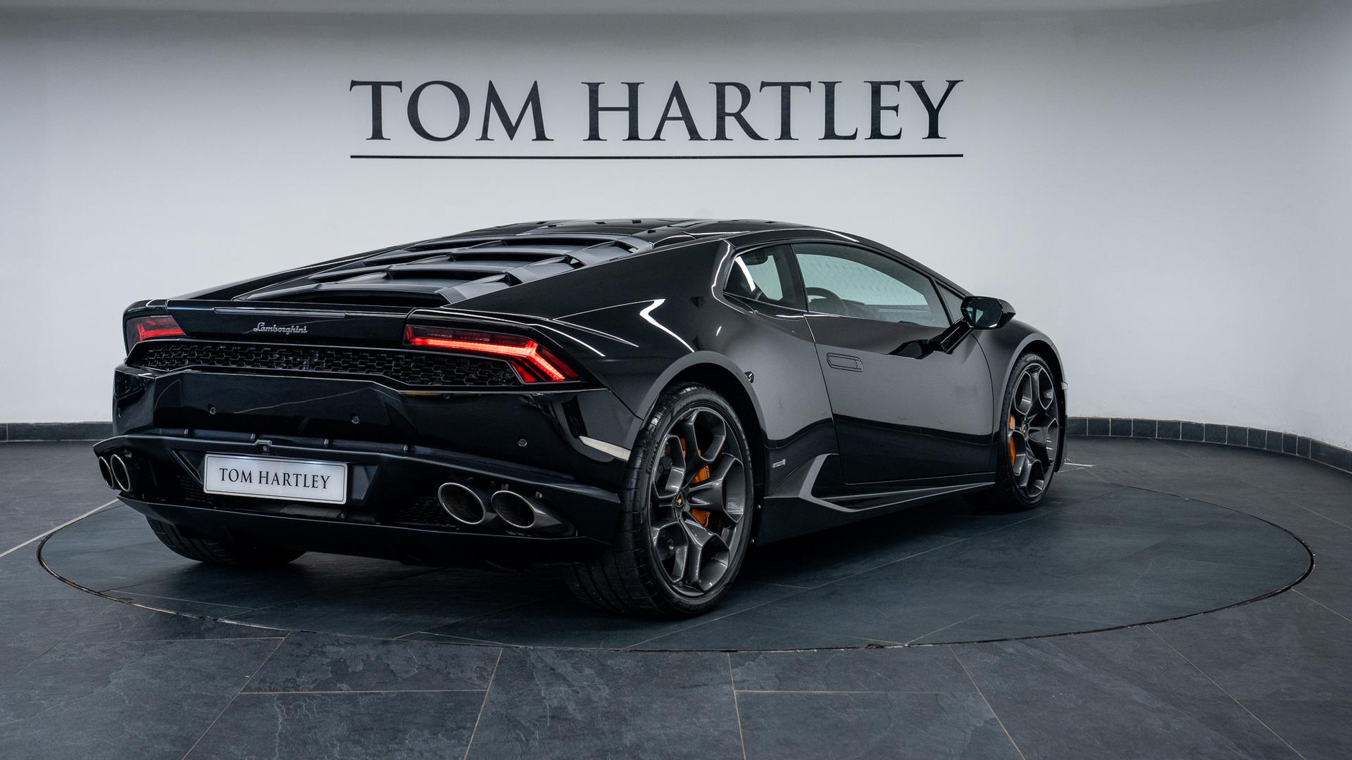 LAMBORGHINI Huracan Photo 99b8dce5-08e6-432e-b444-572a3fe5721f.jpg