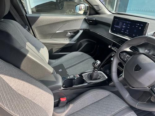 Peugeot 2008 Photo 99cad17e-1195-4c0d-996b-d40e10d8218c.jpeg