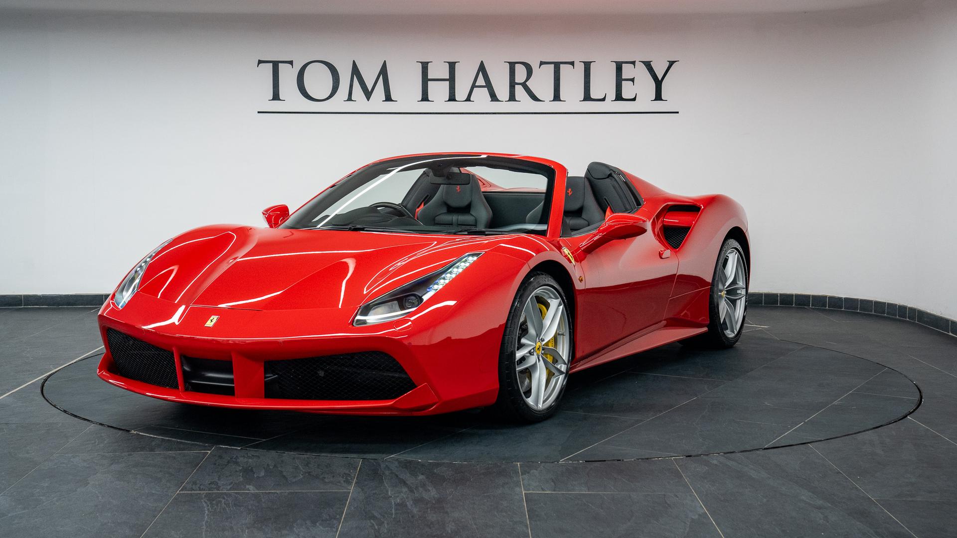 Ferrari 488 Photo 99cb4467-cf5b-490d-ad5b-bd93a5a69fe8.jpg