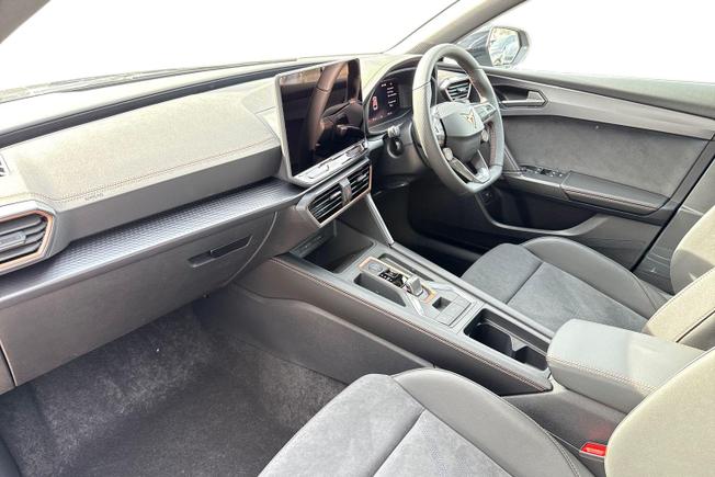 CUPRA Leon Photo 2