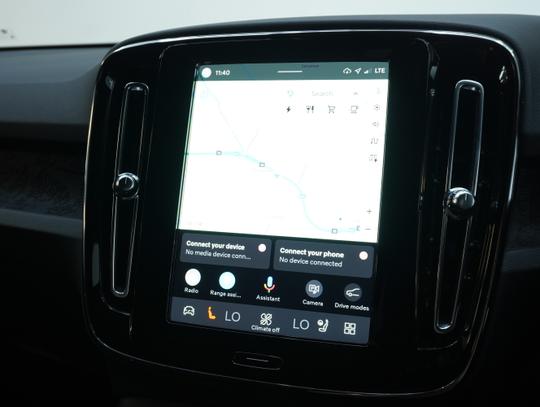Volvo XC40 Photo 99d7f9a4-7cfb-48c9-80ed-d224e735f2db.jpg