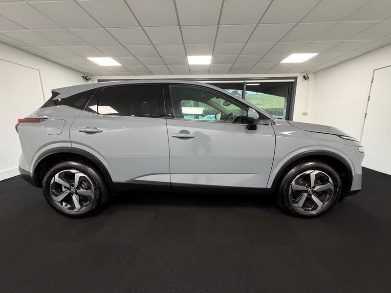 Nissan Qashqai Photo 99df37bf-1ff9-48e5-af8d-fe9647f8ec44.jpg
