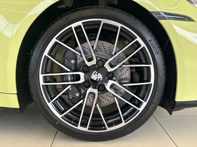 PORSCHE 911 Photo 32