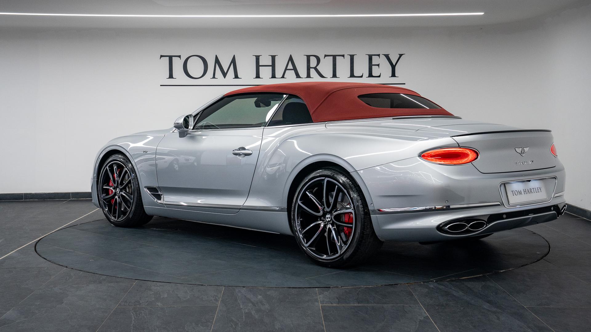 Bentley Continental Photo 99f52953-7b57-4d3e-8804-122612c8b9a4.jpg