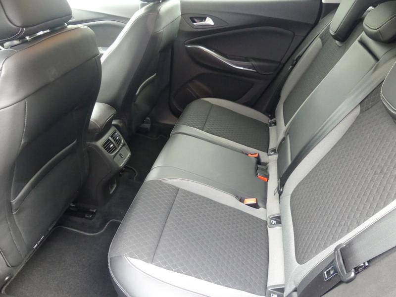 Vauxhall Grandland X Photo 99f91641-a891-444a-aa8b-80d56506403b.jpg