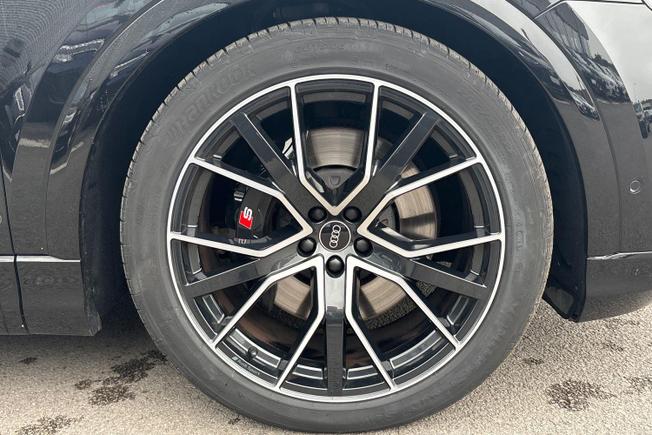 Audi SQ8 Photo 5