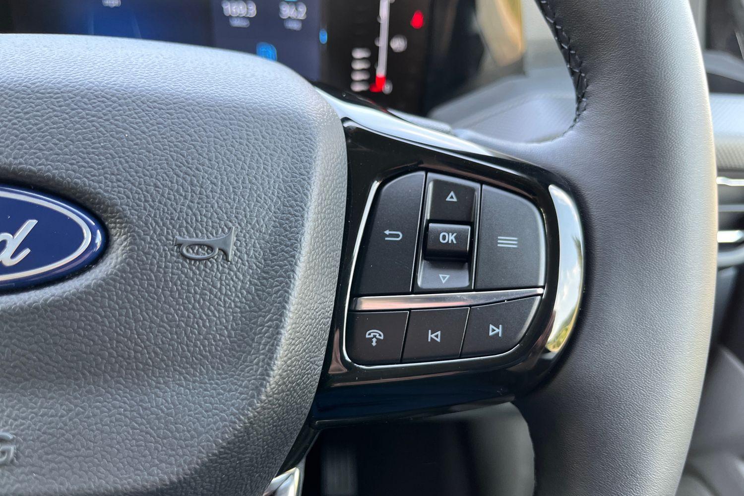 Ford TRANSIT CUSTOM Photo 24