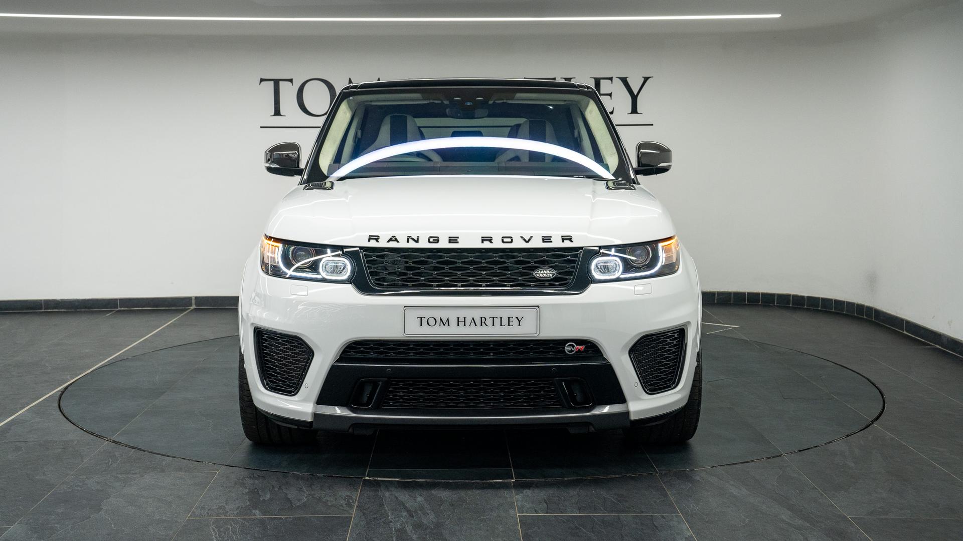 Land Rover Range Rover Sport Photo 9a2474ec-7ac4-41c4-aa71-c6fc1b6e61c6.jpg