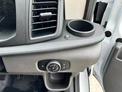 Ford Transit Photo 21