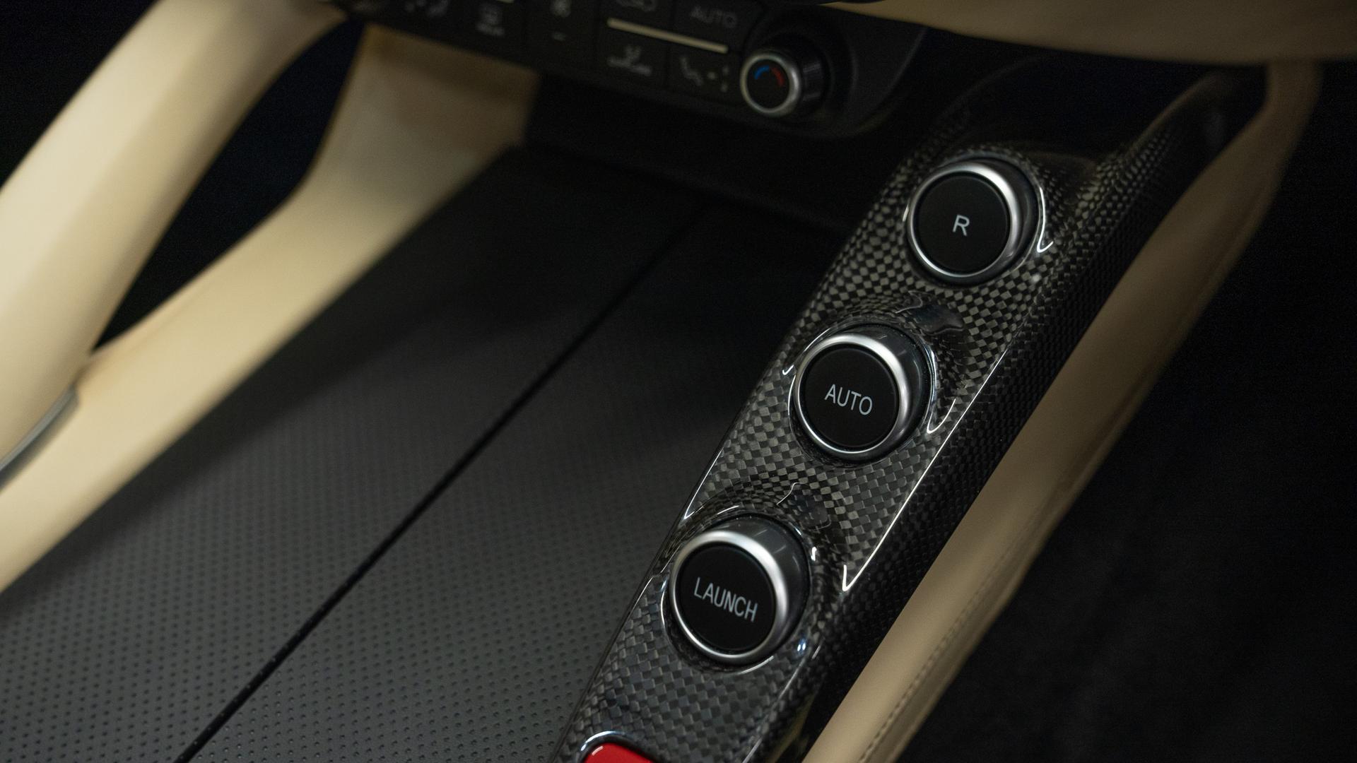 Ferrari GTC4 Lusso Photo 9a54b376-cc78-41ae-bcdf-b5afe1eb2bc6.jpg