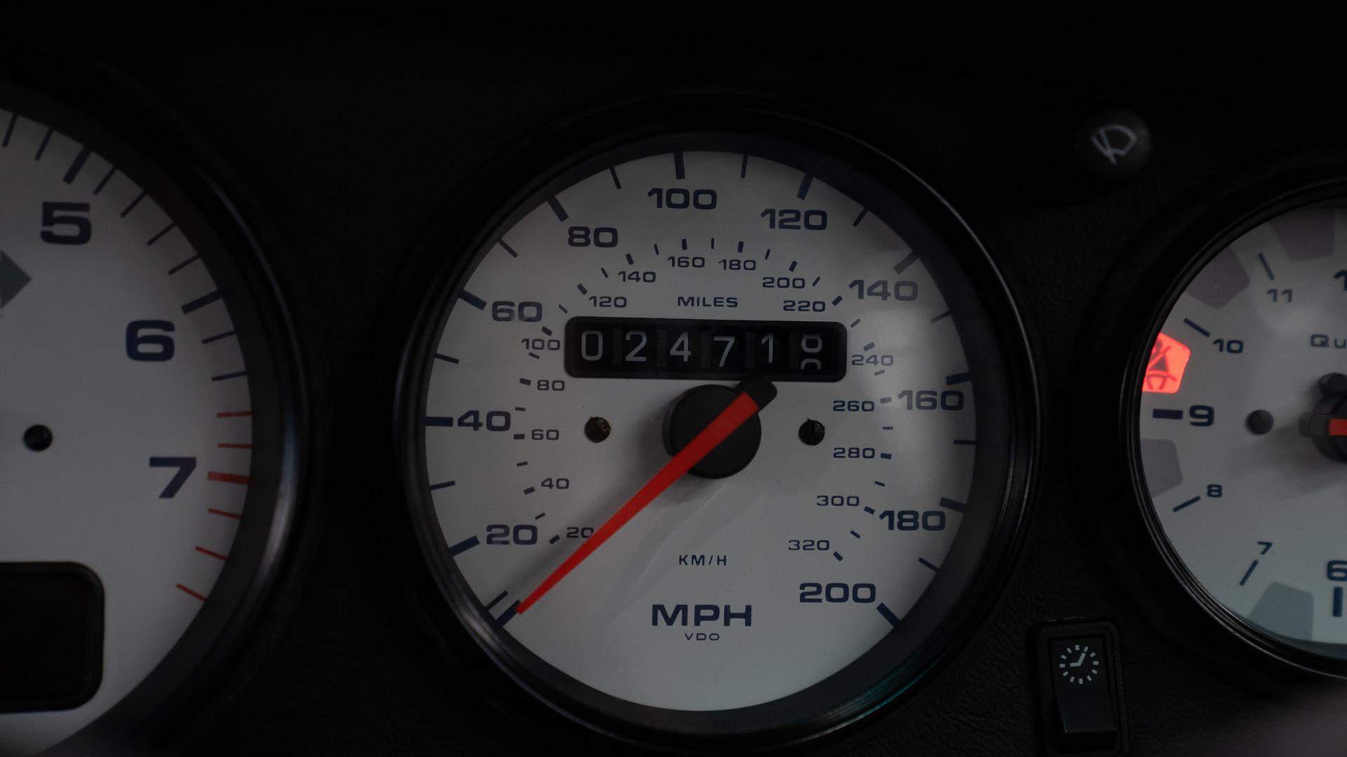 Porsche 911 Photo 9a5d20d4-958f-403a-909f-7f5b48998f24.jpg