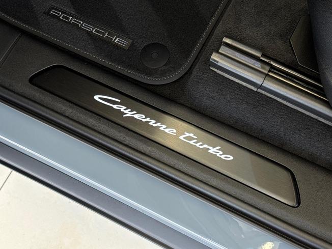PORSCHE Cayenne Photo 30