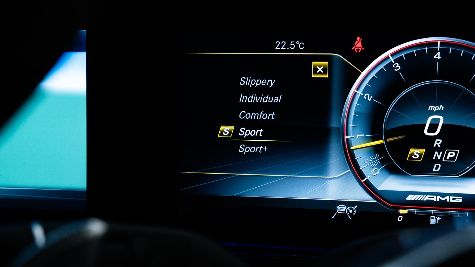 Mercedes-Benz G63 Photo 9a7d3dfe-ad73-4587-a342-0017e9eaa36d.jpg