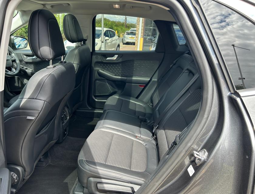 Ford Kuga Photo 9a8c5af6-f8ed-4f55-a75c-6a1449d7c1f6.jpg