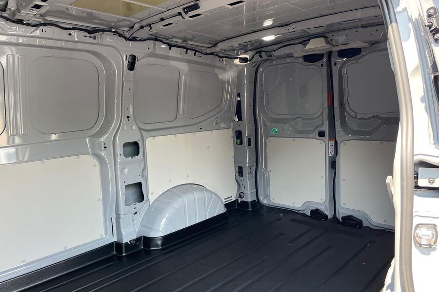 Ford TRANSIT CUSTOM Photo 9a9c3fe2-782a-4efc-8158-764d2c5c3cfa.jpg
