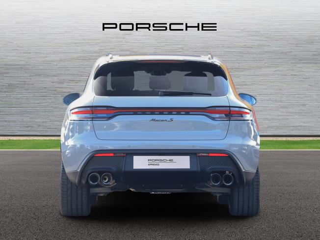 PORSCHE Macan Photo 7