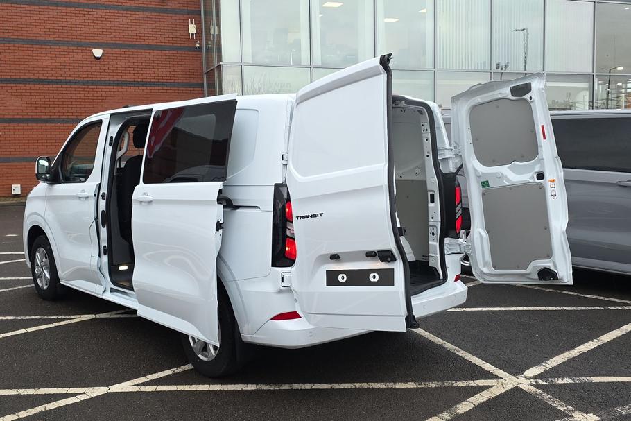 Used Ford TRANSIT CUSTOM DCIVCUSTOM23 8