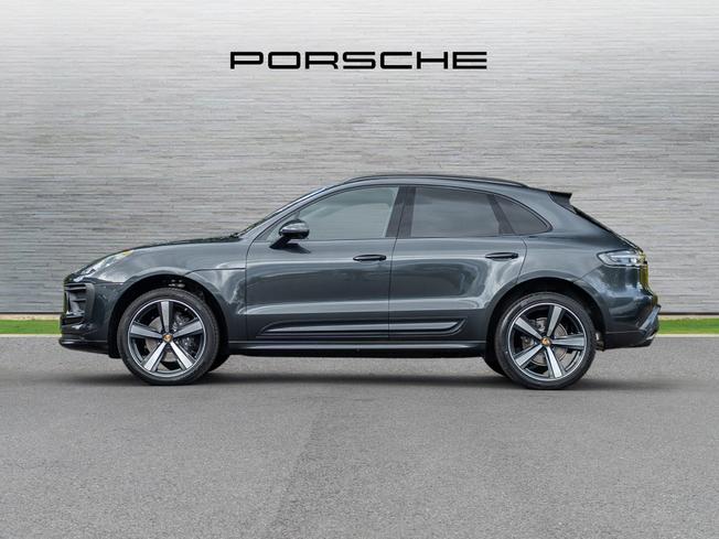 PORSCHE Macan Photo 5