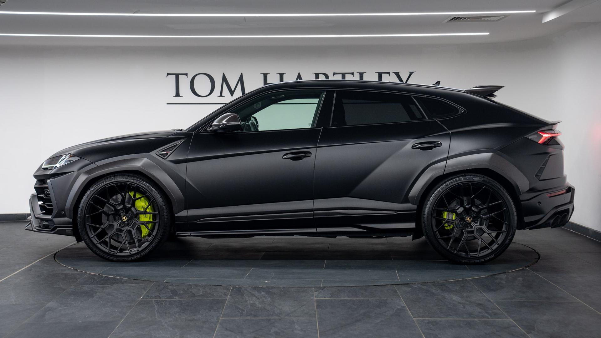 LAMBORGHINI Urus Photo 9abf9ce9-9b22-49c3-bb26-9fd5e5fc754a.jpg
