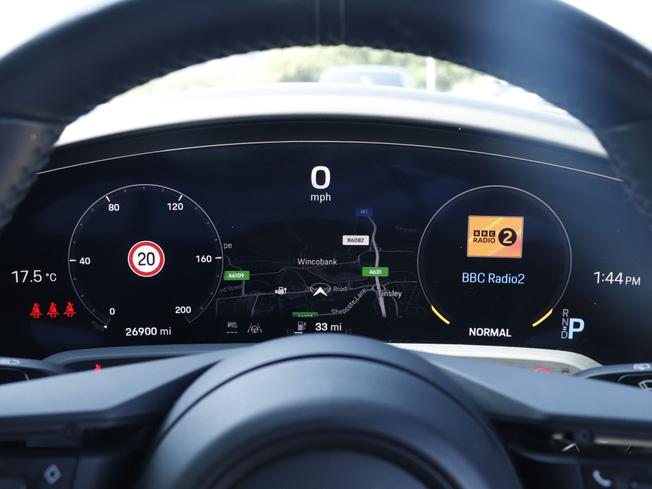 PORSCHE Taycan Photo 30