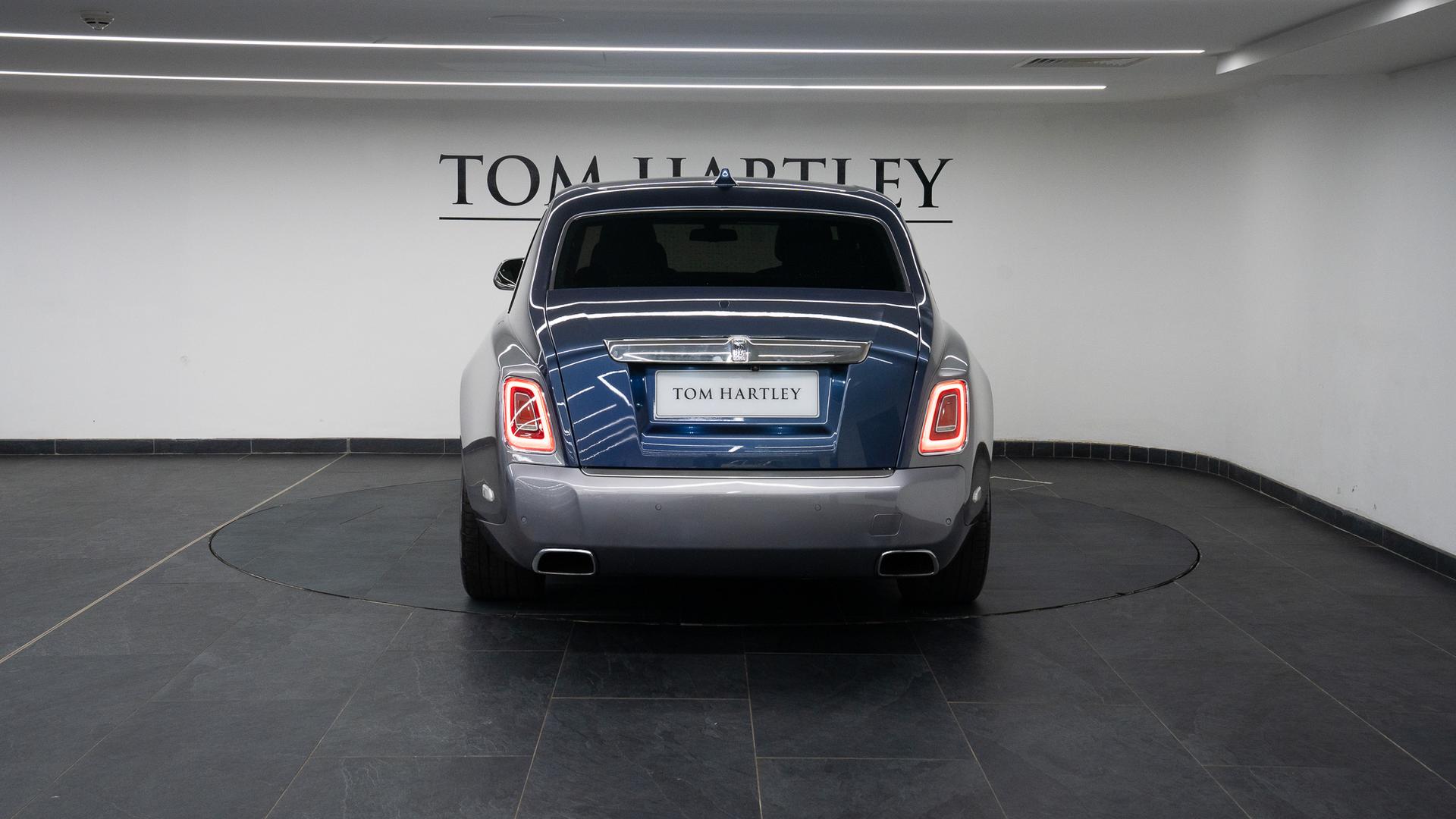 Rolls-Royce Phantom Photo 9ad3337b-645b-4632-8228-0efa7c634742.jpg