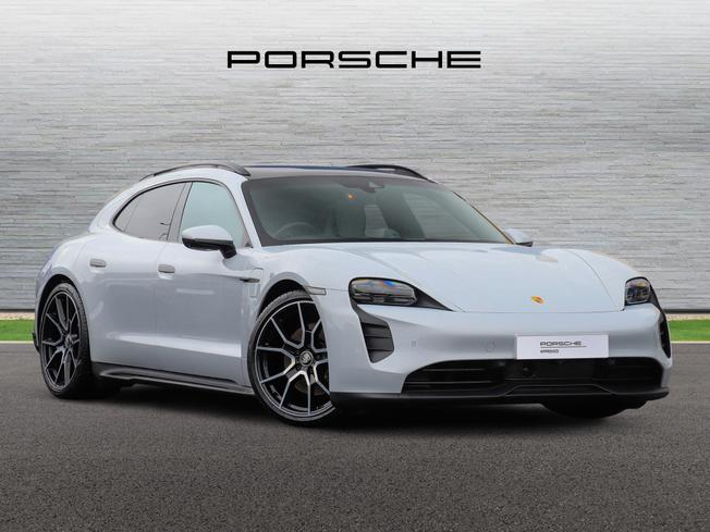 Porsche TAYCAN Photo 1