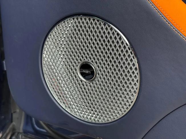 BENTLEY Bentayga Photo 16
