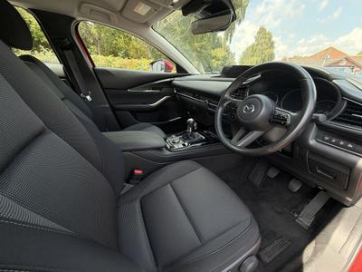 Mazda CX-30 Photo 1