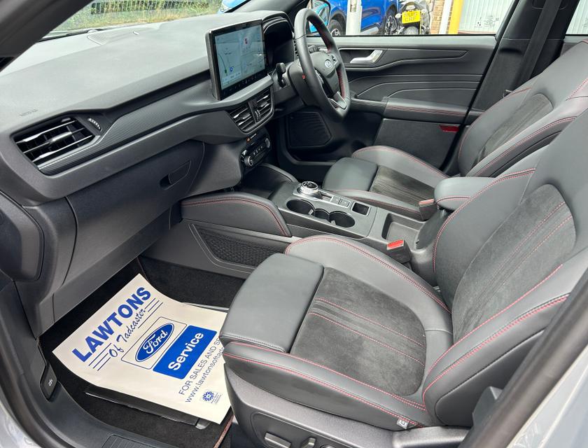 Ford Kuga Photo 9aed90cb-146a-4fa0-ad41-e44b96a4d7ca.jpg