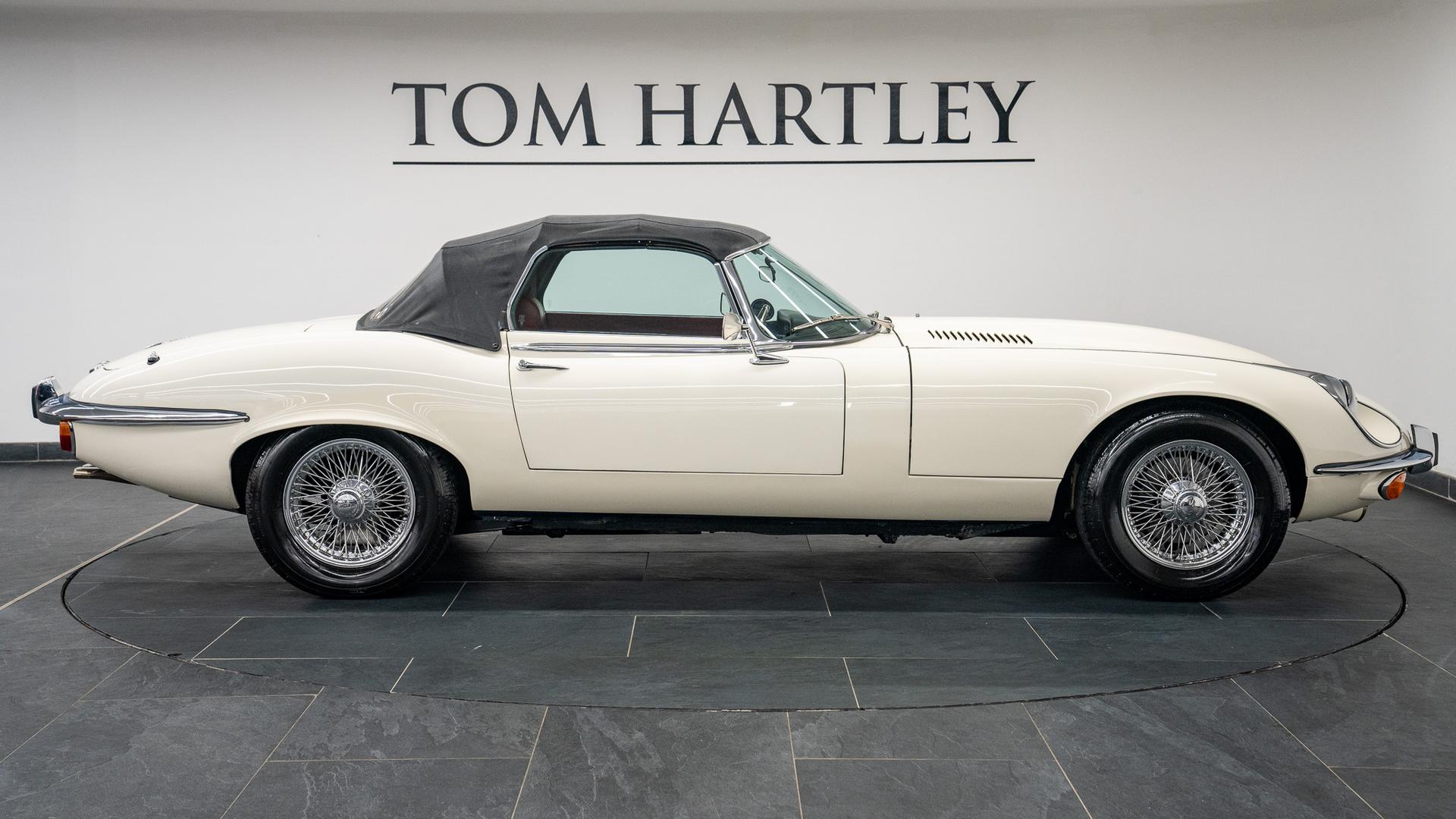 Jaguar E-Type Photo 9b0434de-6420-48f6-bcb9-4fc75ebcef9f.jpg