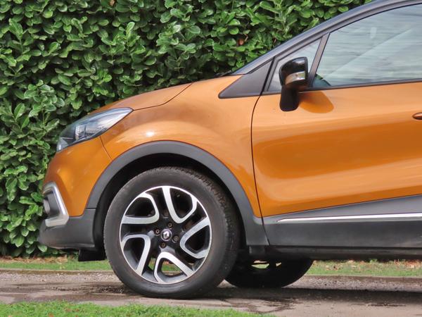 Used Renault Captur HS17HBJ 9
