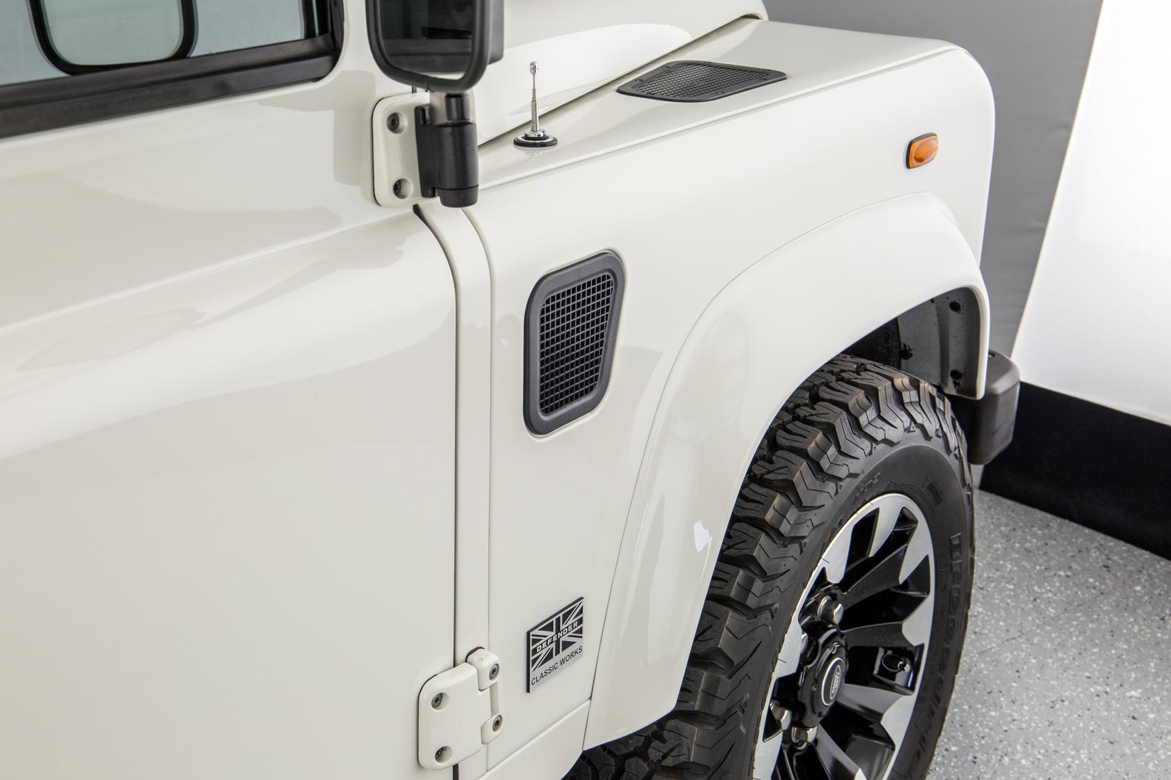 Used Land Rover Defender 110 YL58GME 22