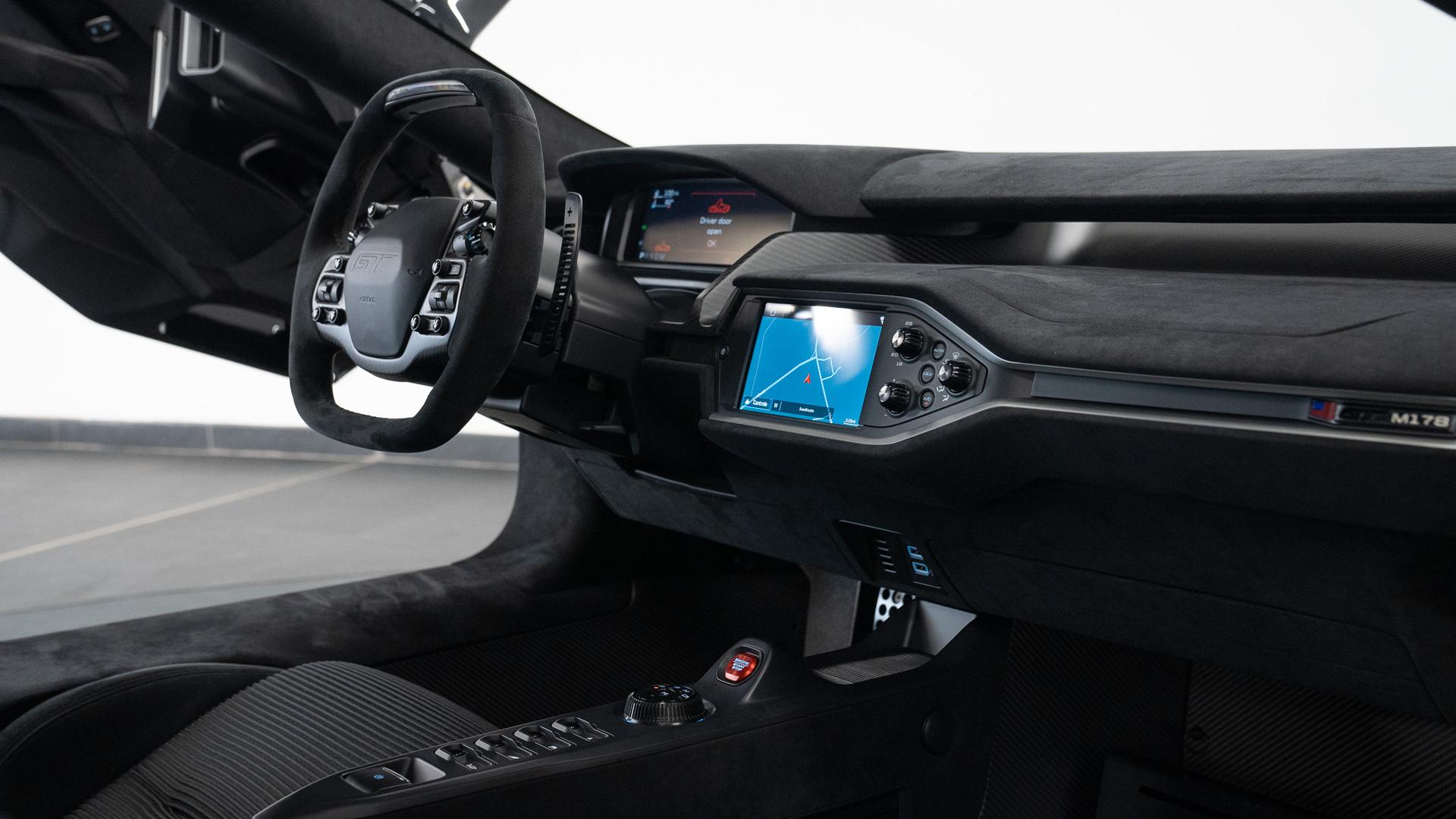 Ford GT Photo 9b3fe7ba-2030-450f-9397-6d41f11c2e5c.jpg
