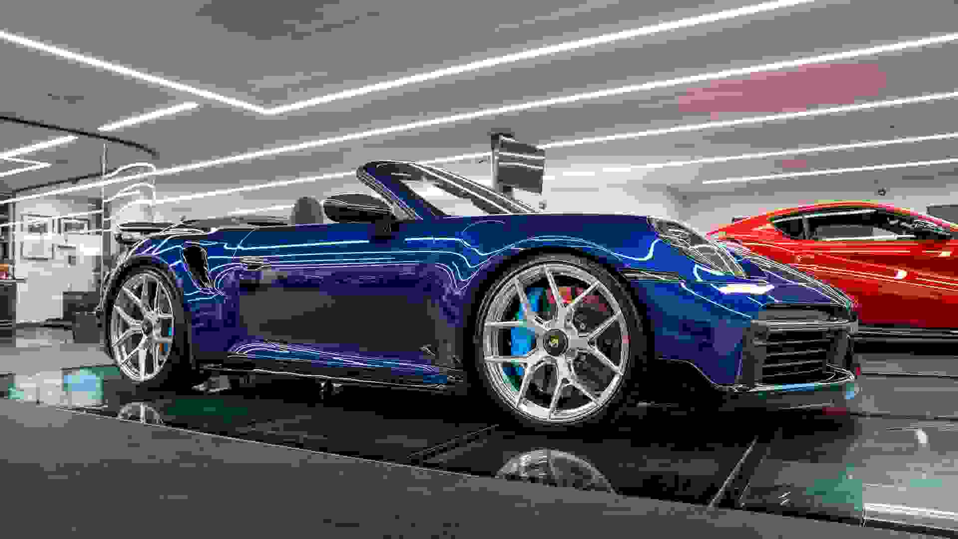 Porsche 911 Photo 9b530575-4c90-4ed1-b756-3bd63084893f.jpg