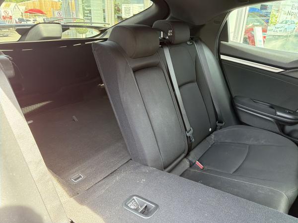 Honda Civic Photo 22