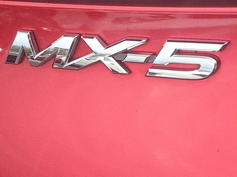 Mazda MX-5 RF Photo 9b640260-54a9-4d11-bca5-29f67476e919.jpg