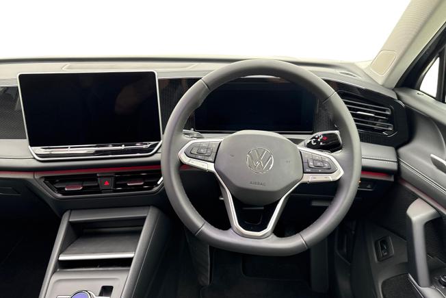 VOLKSWAGEN  Tiguan  Photo 11