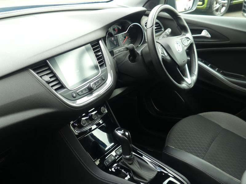 Vauxhall Grandland X Photo 9b6b007d-f168-4a3a-b2f8-109897198133.jpg