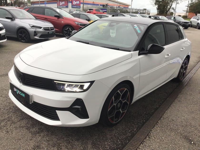 Vauxhall Astra Photo 9b8686fe-8f1f-4124-8962-30ac9e0526a9.jpg
