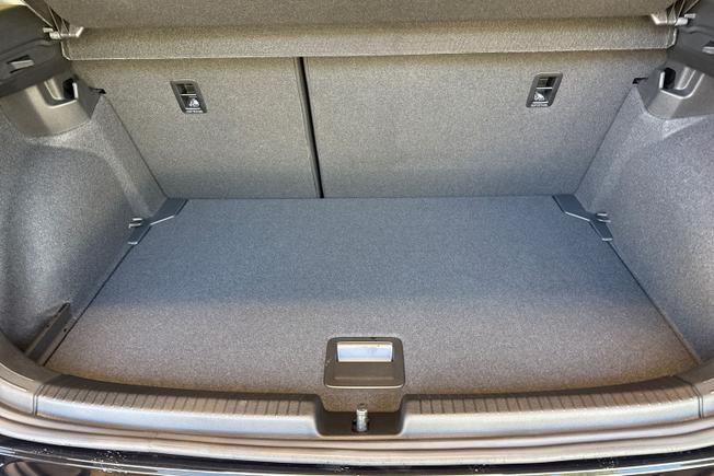 VOLKSWAGEN Polo Photo 25