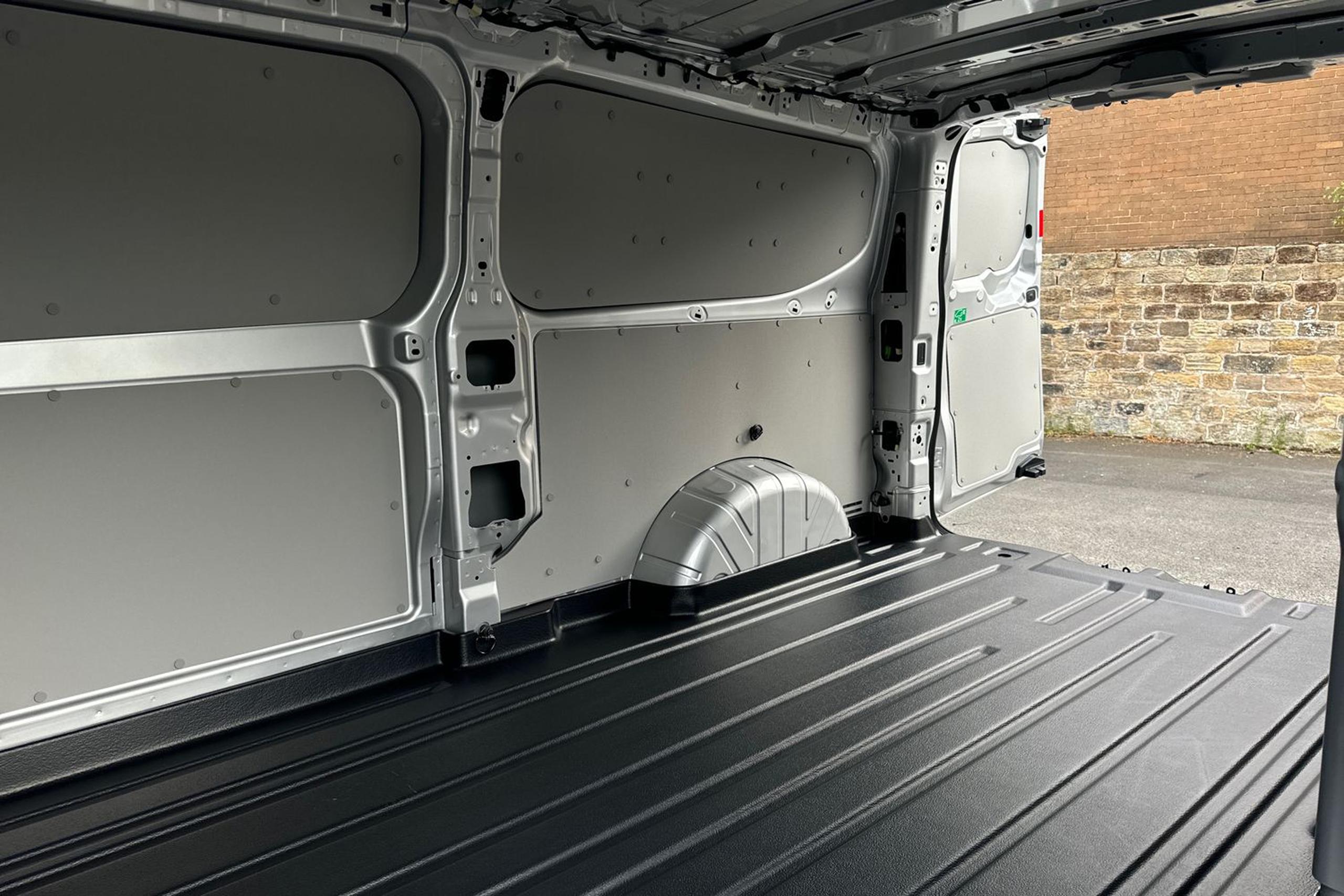 Ford TRANSIT CUSTOM Photo 37